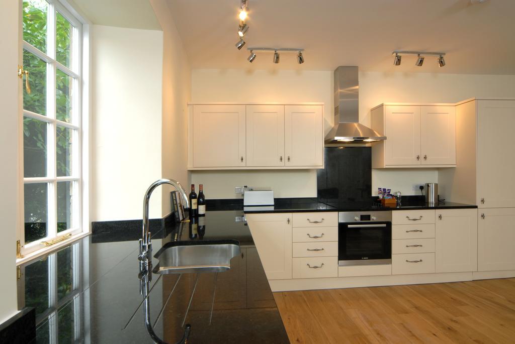 Unicorn Aparthotel Suites Stow-on-the-Wold الغرفة الصورة