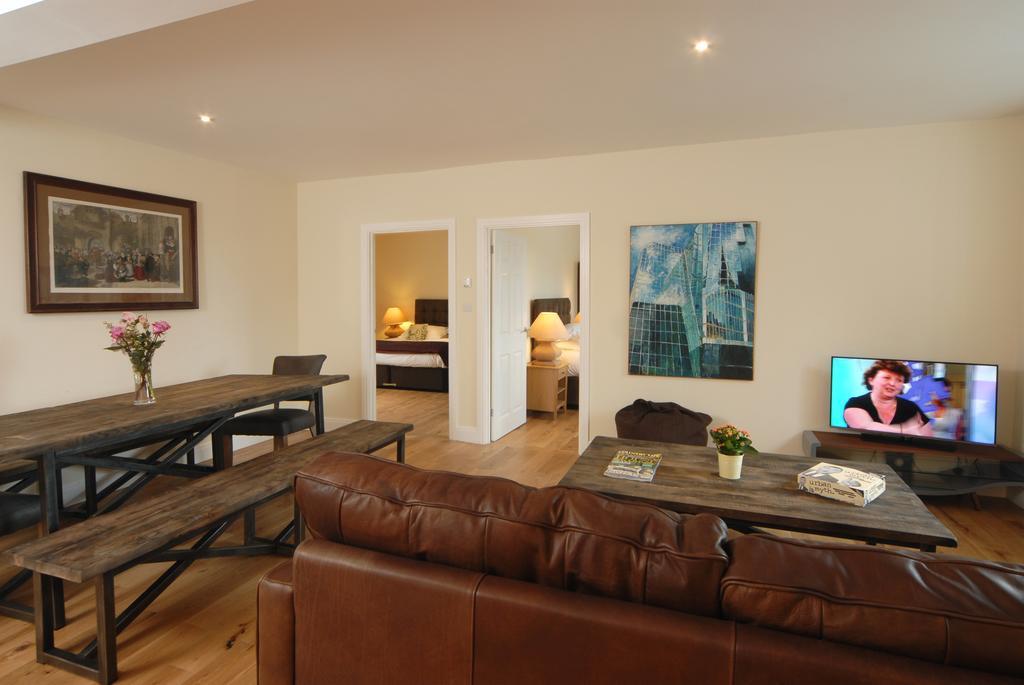 Unicorn Aparthotel Suites Stow-on-the-Wold الغرفة الصورة